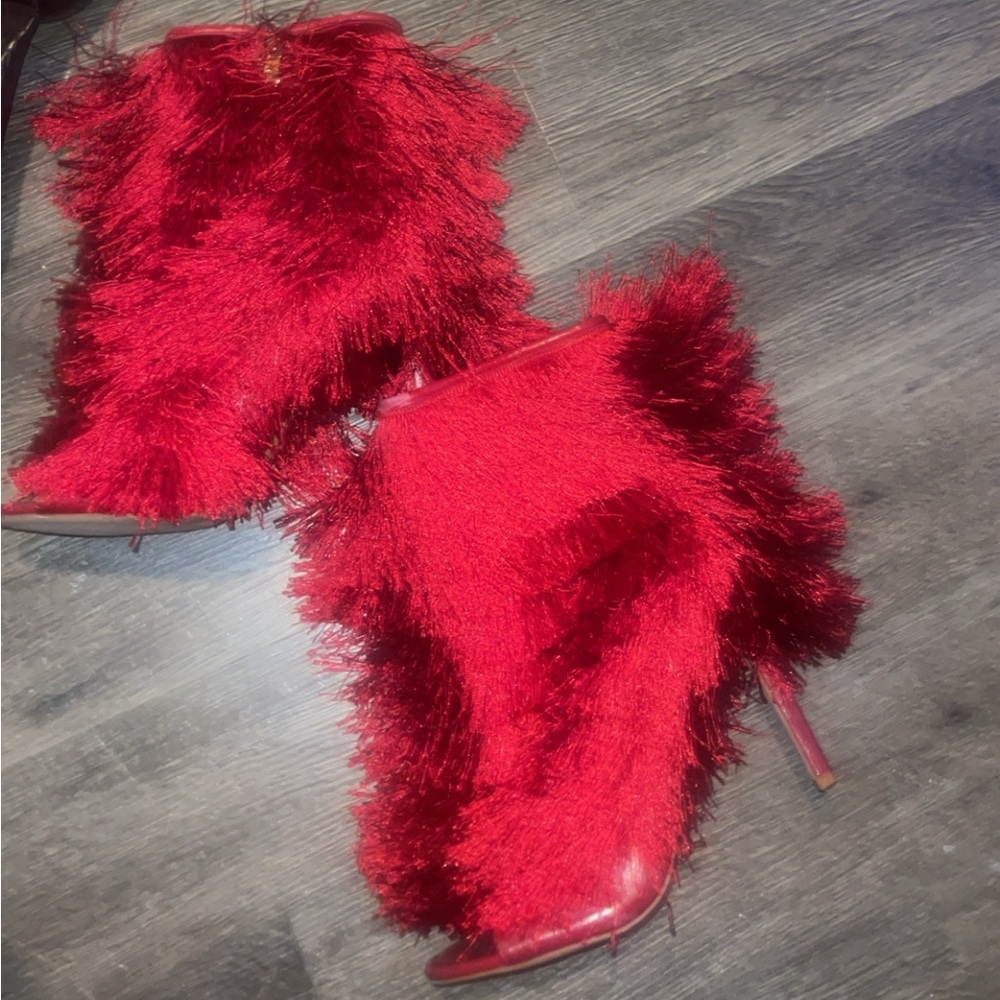 Fringe heel